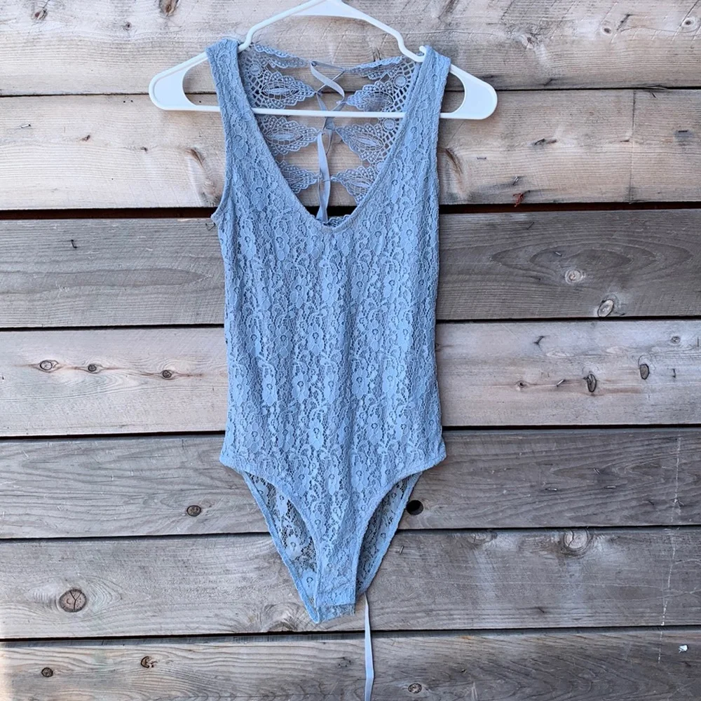 Topshop Lace Bodysuit - Picture 3 of 7